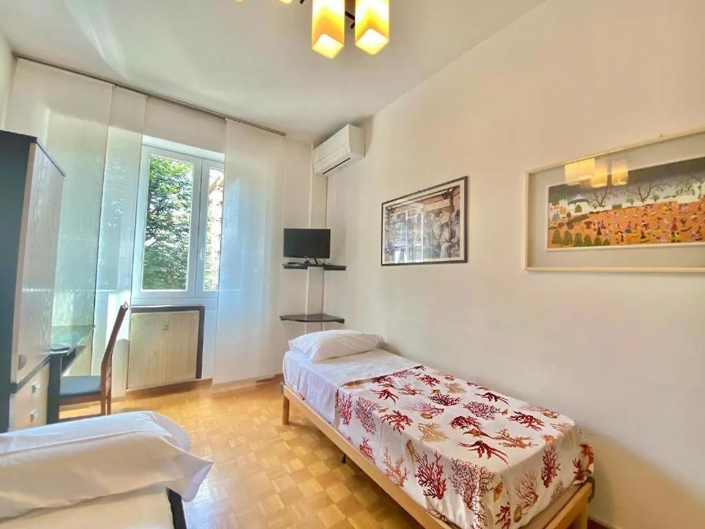 Apartment Beada Home, A Pochi Passi Dal Centro Storico Milano E Da Navigli, Con Fermata Metropolitana Vicino Casa