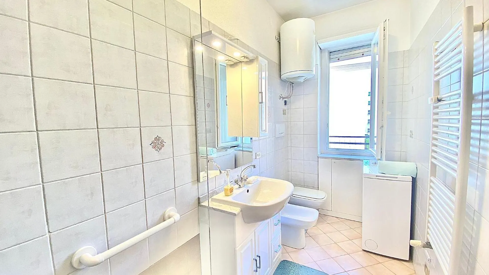 Beada Home, A Pochi Passi Dal Centro Storico Milano E Da Navigli, Con Fermata Metropolitana Vicino Casa Italien