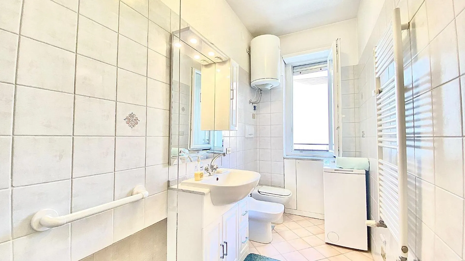 Beada Home, A Pochi Passi Dal Centro Storico Milano E Da Navigli, Con Fermata Metropolitana Vicino Casa 0*, Mailand Italien